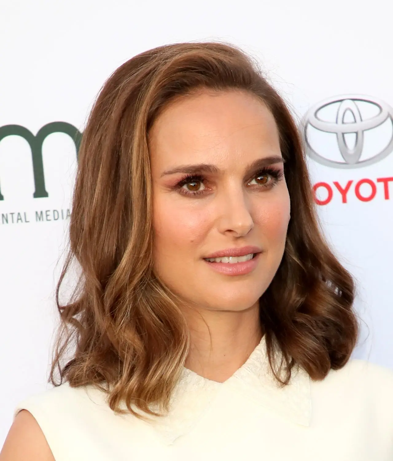 Natalie Portman at 2017 Annual EMA Awards in Santa Monica